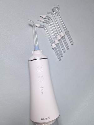 初次體驗沖牙器 以扉樂SII為例，談談口腔清潔新境界